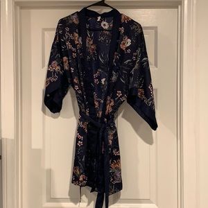 •Cotton On• Luxury Bath Robe